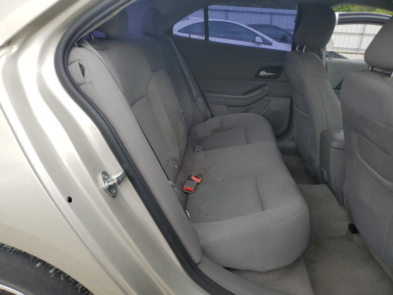 2014 Chevrolet Malibu - Image 10