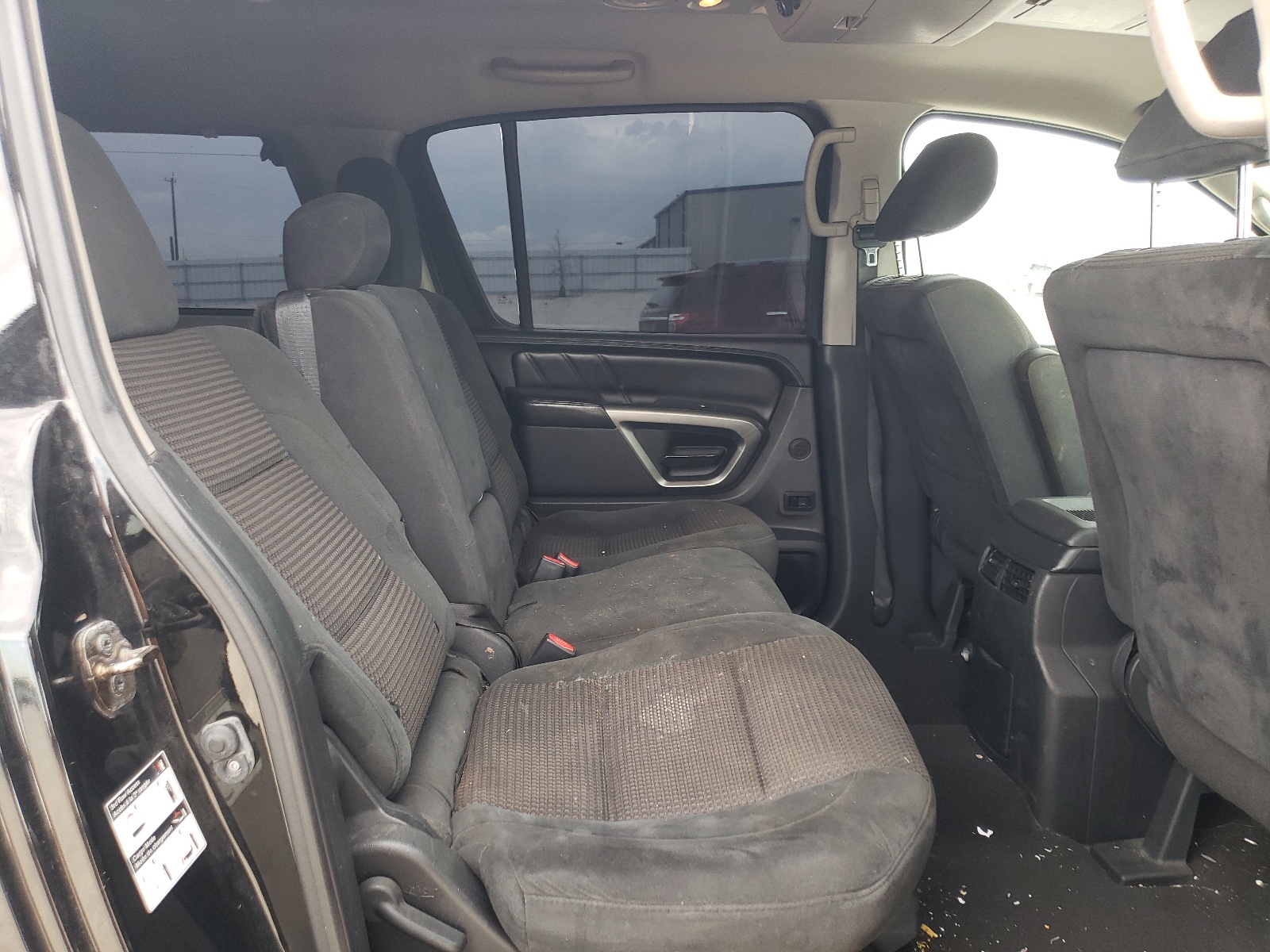 5N1BA0ND3FN619572 2015 Nissan Armada Sv