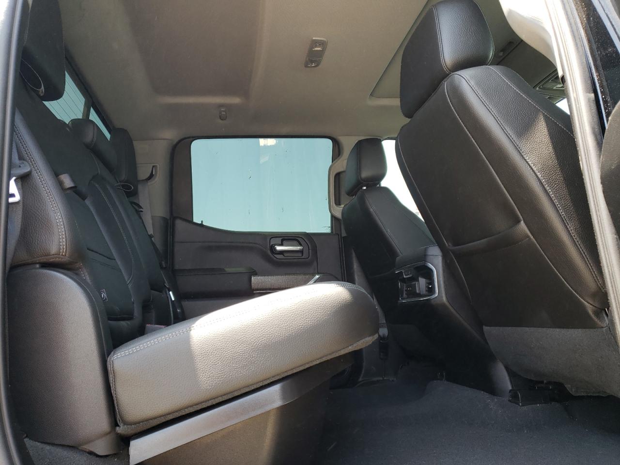 2019 GMC Sierra - Image 10