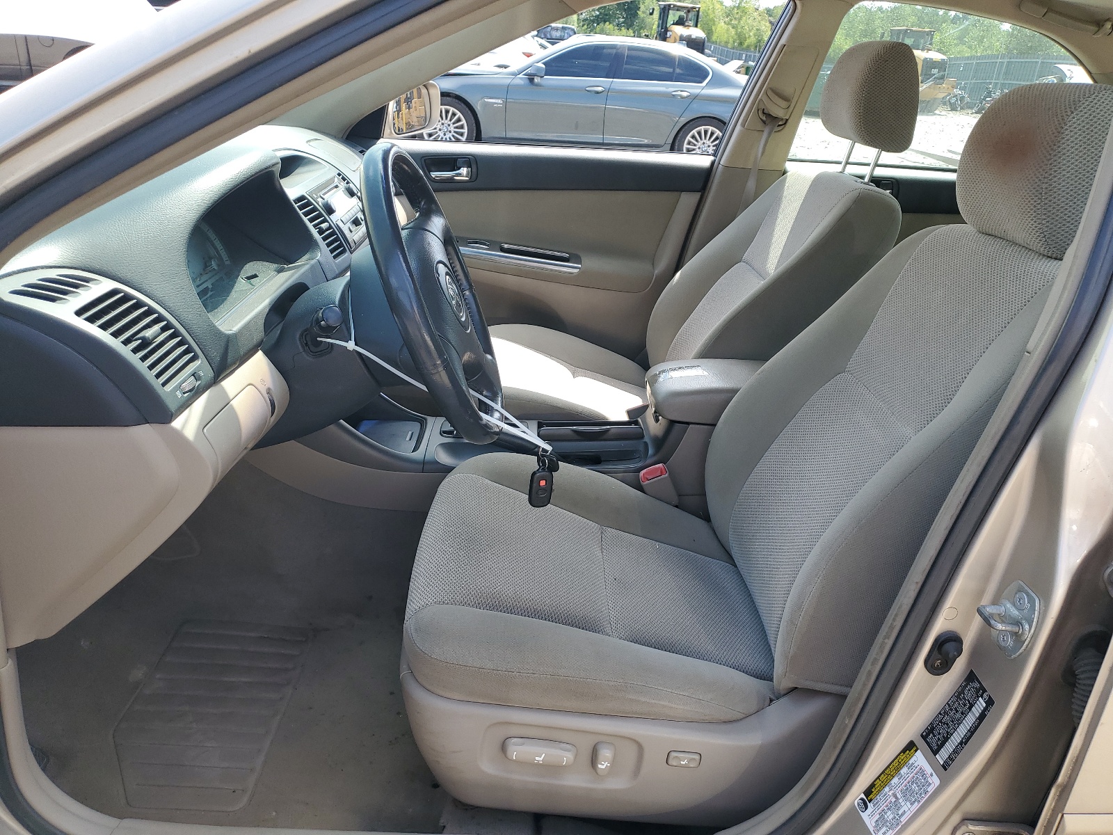 4T1BE32K24U894300 2004 Toyota Camry Le