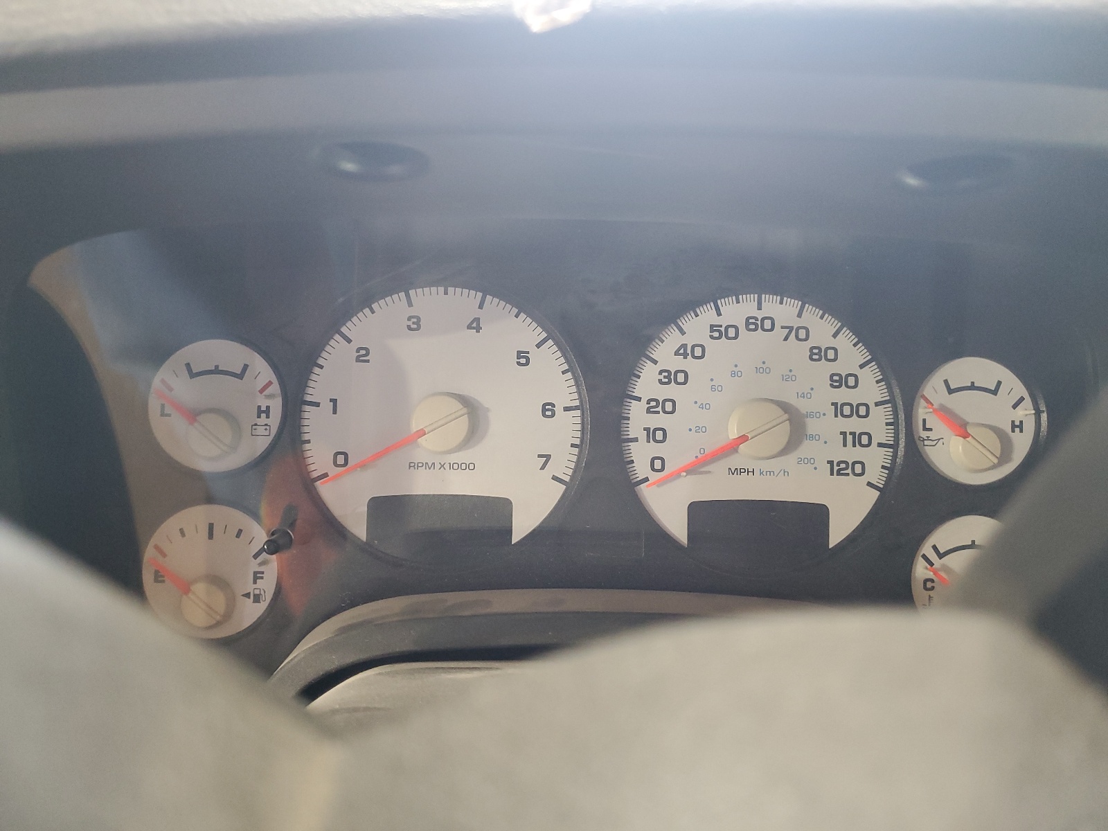 1D7HU16N54J105400 2004 Dodge Ram 1500 St