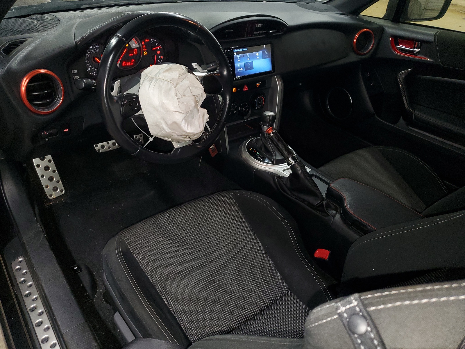 JF1ZNAA15H8701223 2017 Toyota 86 Base