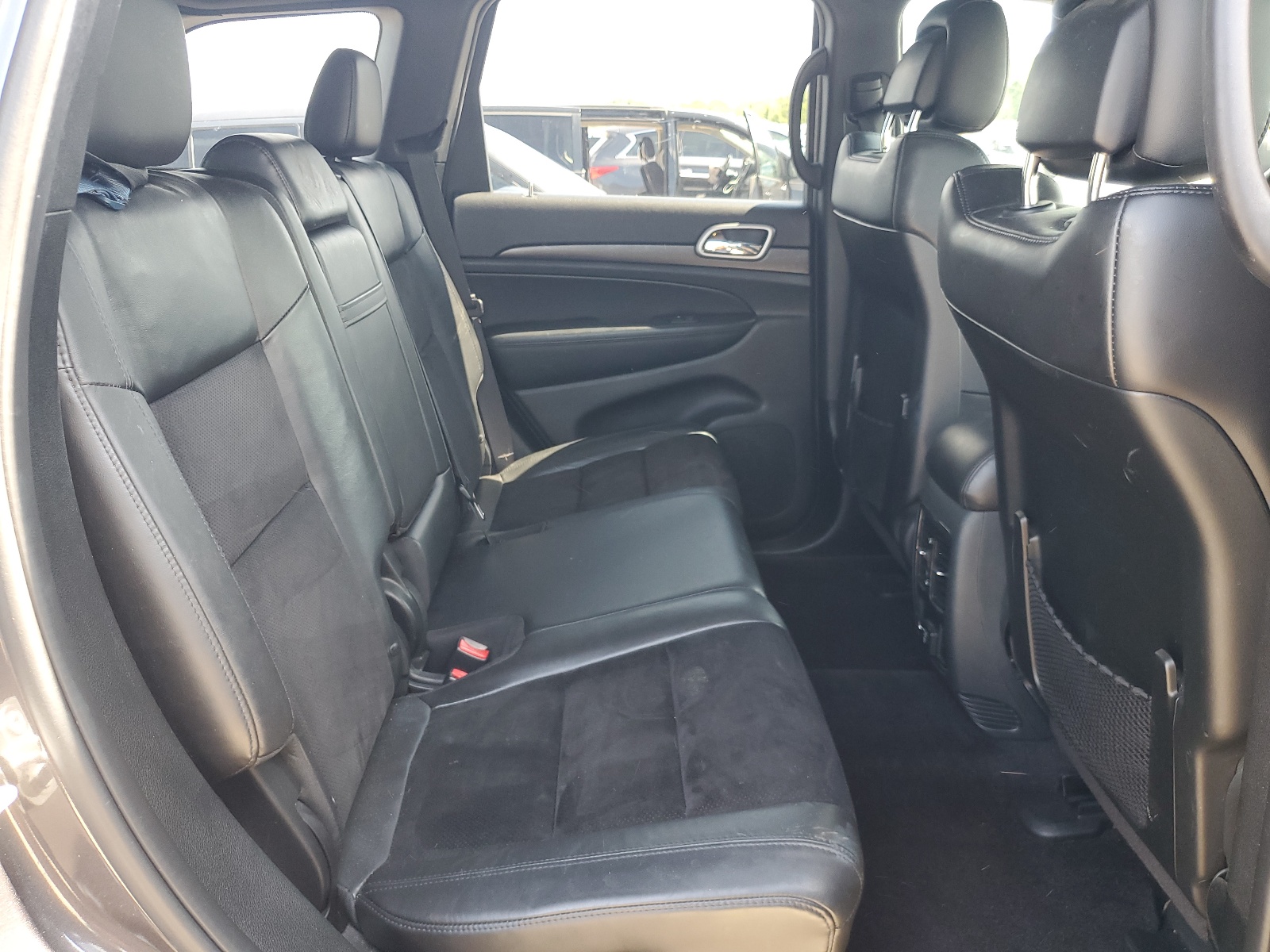 1C4RJEAG9JC253122 2018 Jeep Grand Cherokee Laredo