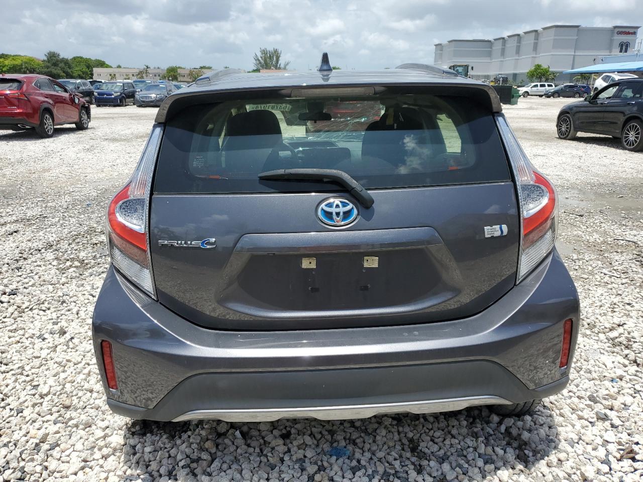 2018 Toyota Prius C VIN: JTDKDTB32J1616977 Lot: 63781974