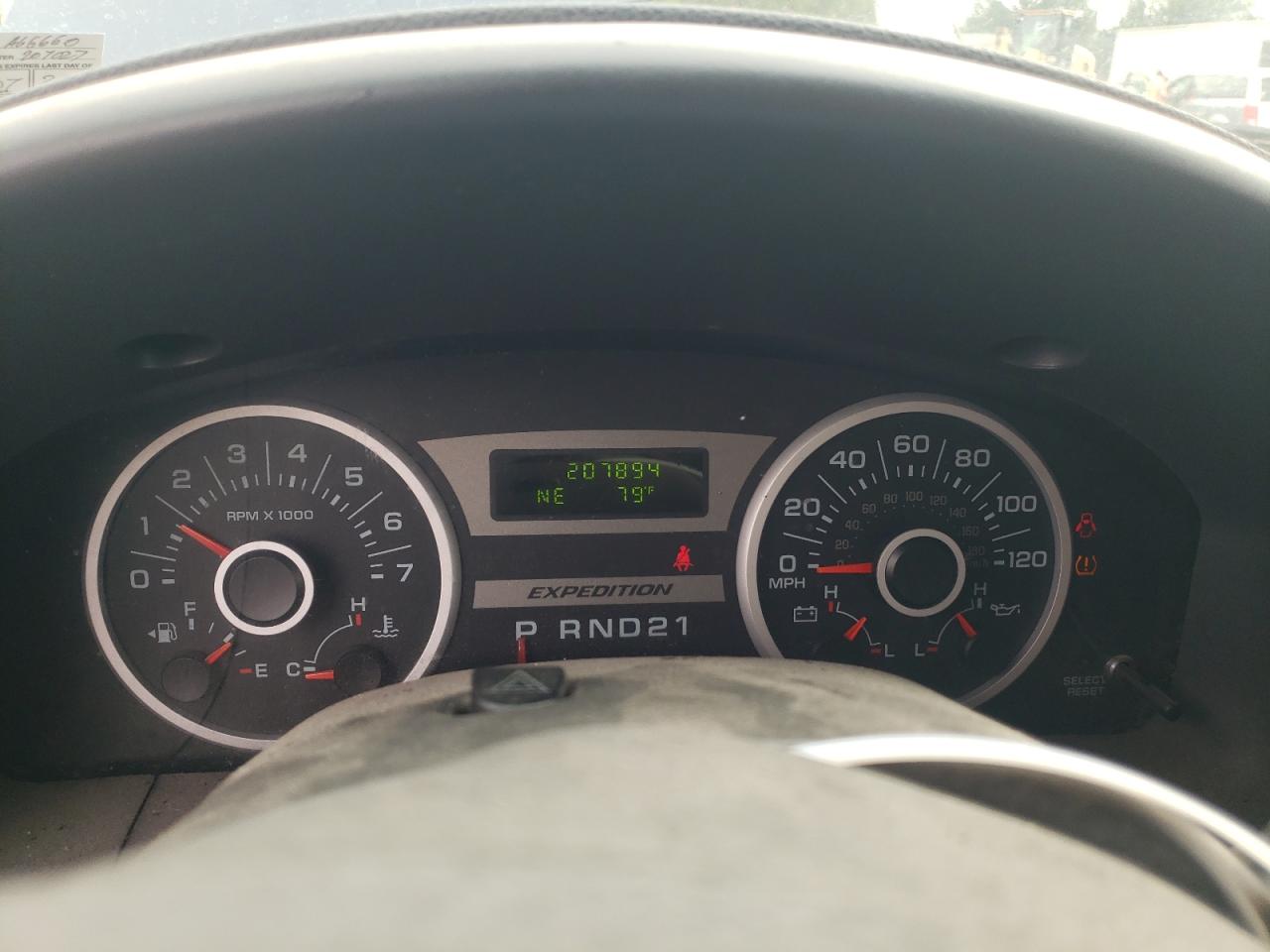 2005 Ford Expedition Xlt VIN: 1FMPU16505LA66660 Lot: 64014254