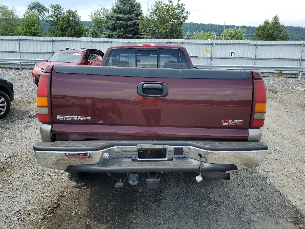 2000 GMC New Sierra K1500 VIN: 1GTEK14T2YE235119 Lot: 62472454