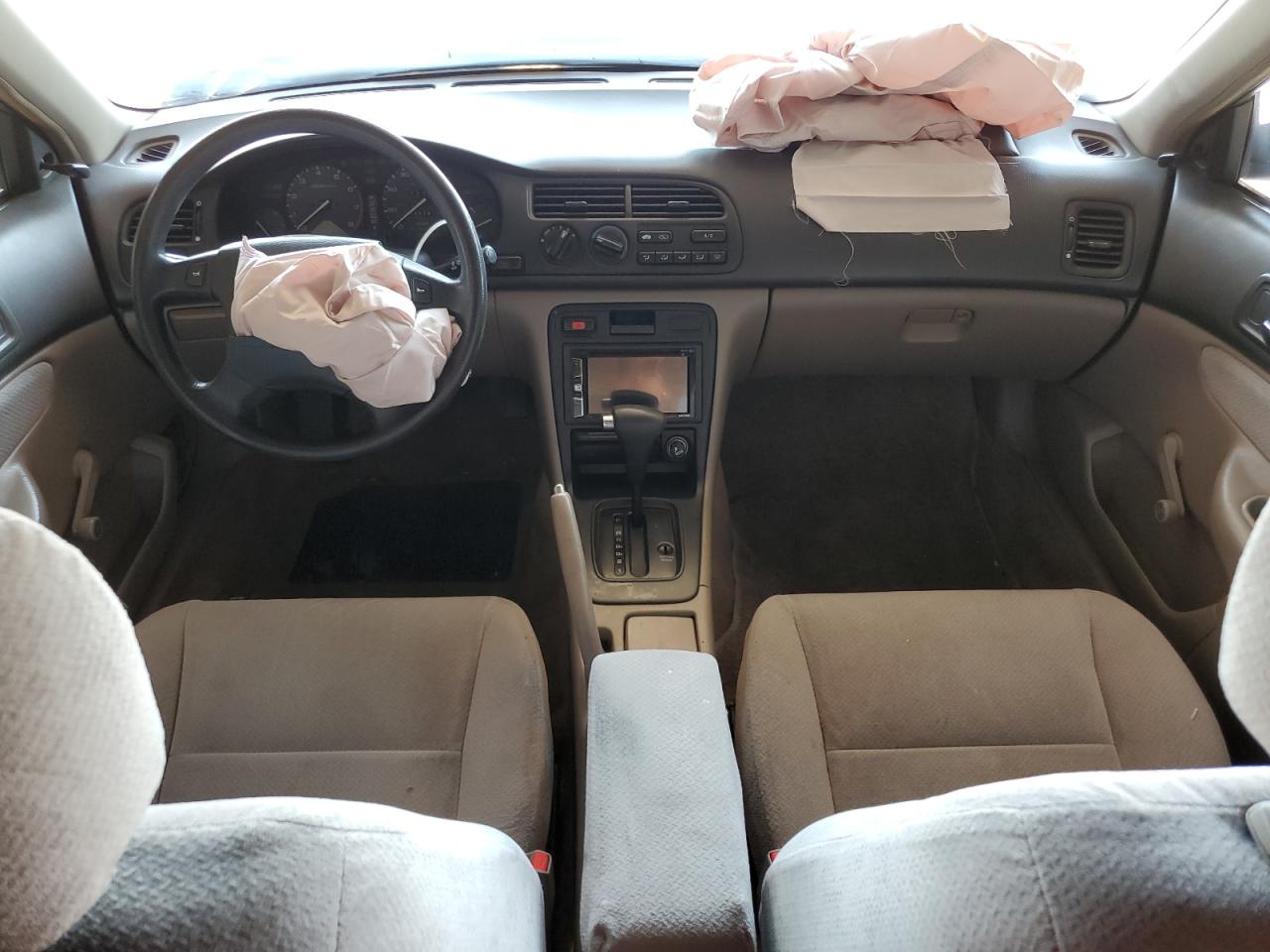 1995 Honda Accord Dx VIN: 1HGCD5621SA151094 Lot: 62361974