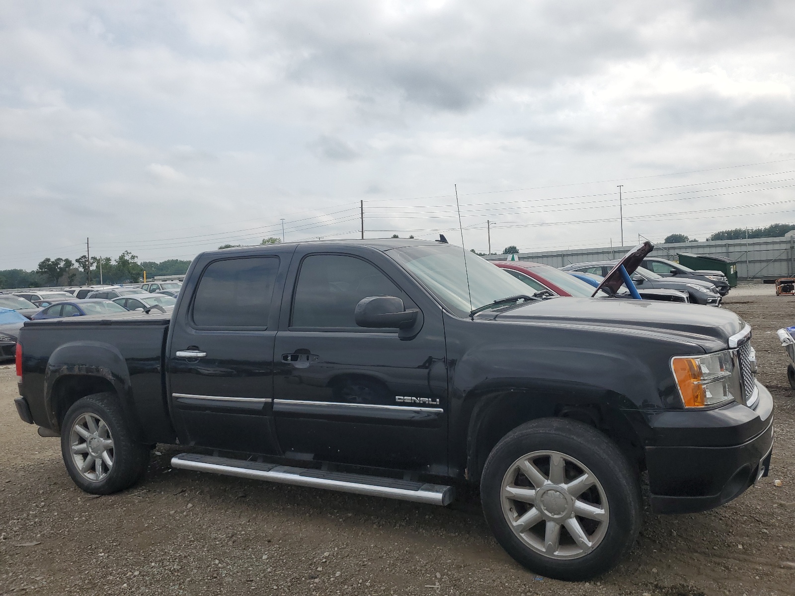 2013 GMC Sierra K1500 Denali vin: 3GTP2XE26DG160364