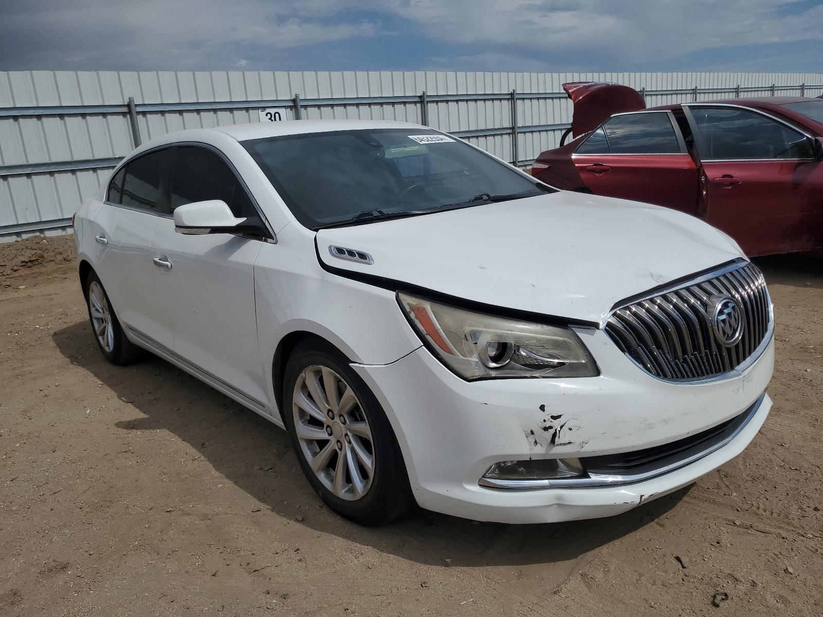 2014 Buick Lacrosse vin: 1G4GB5G39EF104282