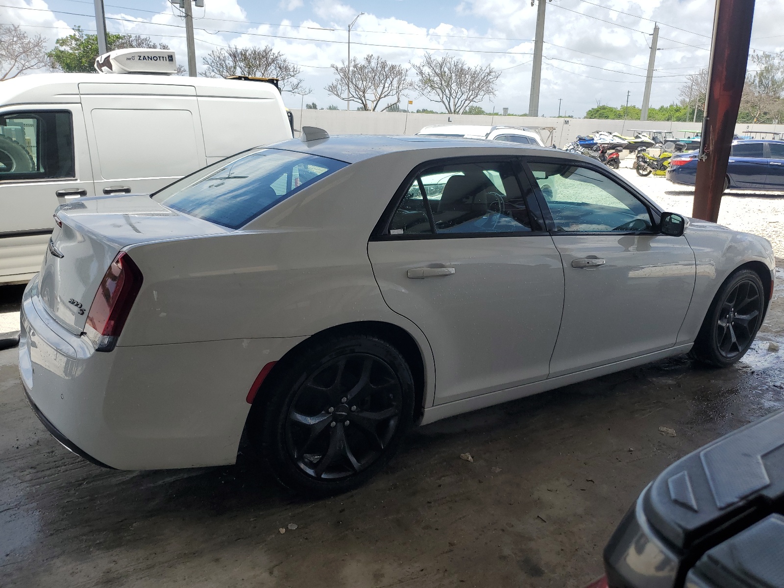 2022 Chrysler 300 S vin: 2C3CCABG3NH127319