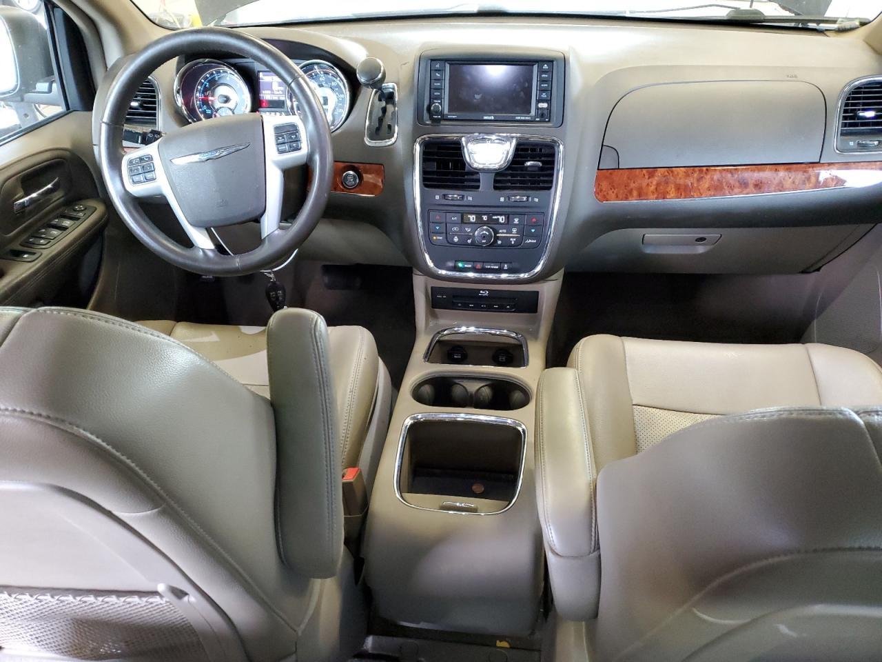 2015 Chrysler Town & Country Touring L VIN: 2C4RC1CG2FR539781 Lot: 63665674