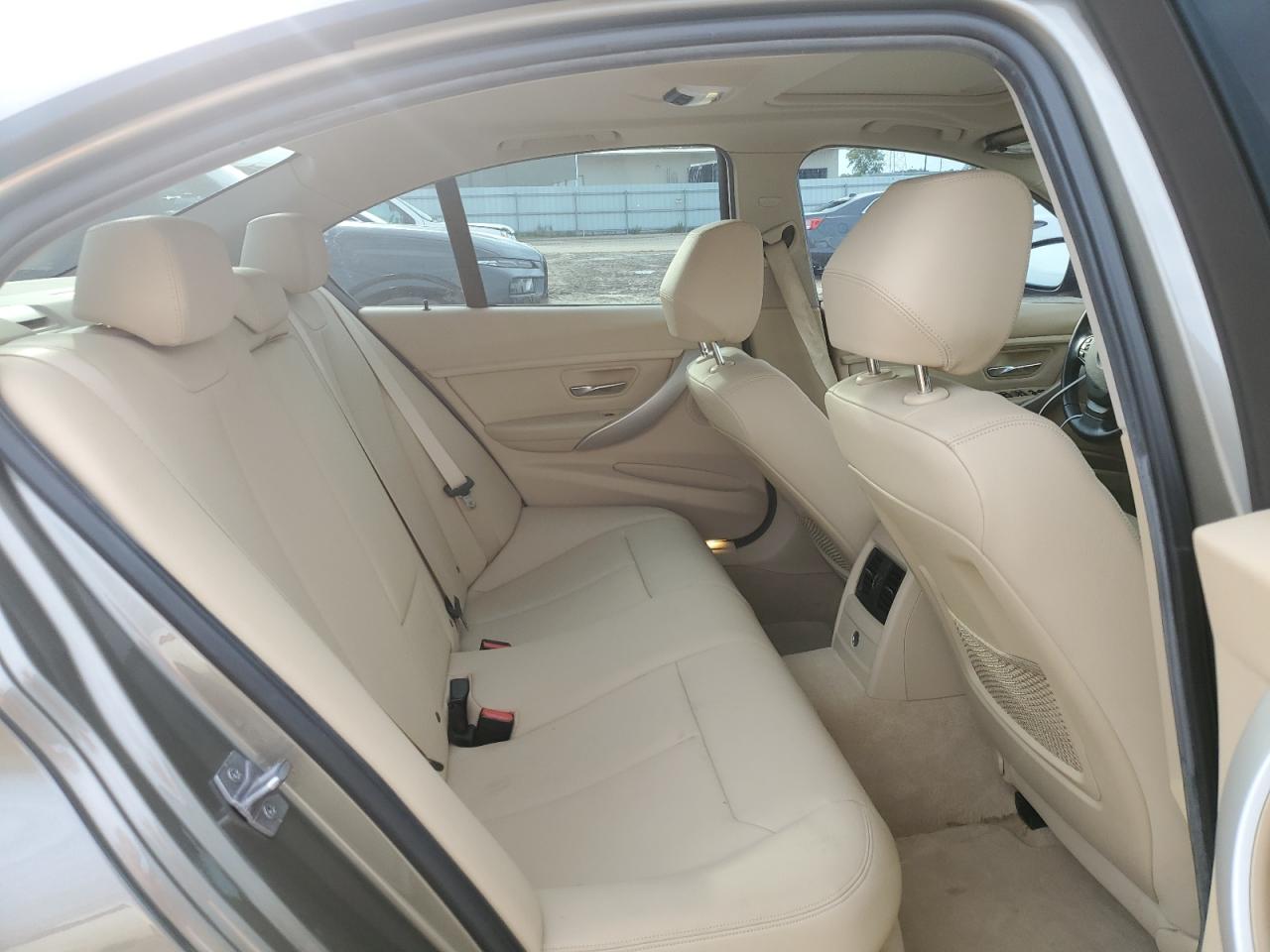 2016 BMW 320 I VIN: WBA8E1G51GNT33992 Lot: 63143314