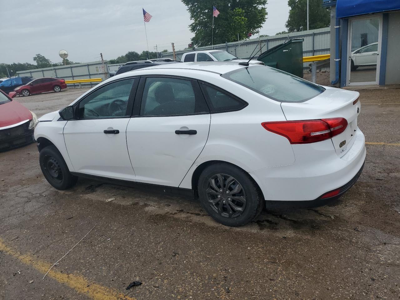 1FADP3E22JL259880 2018 Ford Focus S