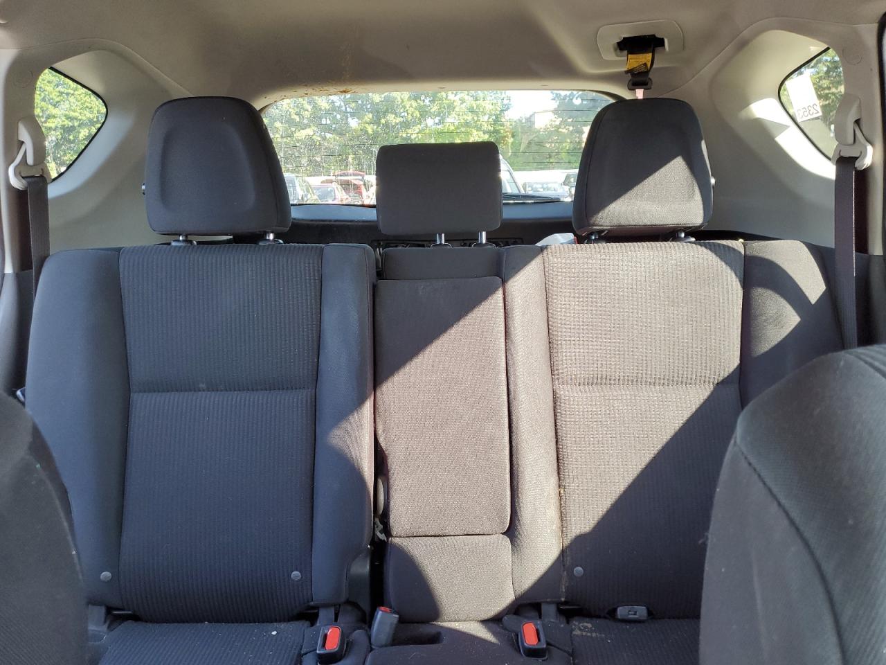 2018 Toyota Rav4 Le VIN: JTMBFREV6JD252040 Lot: 64051464