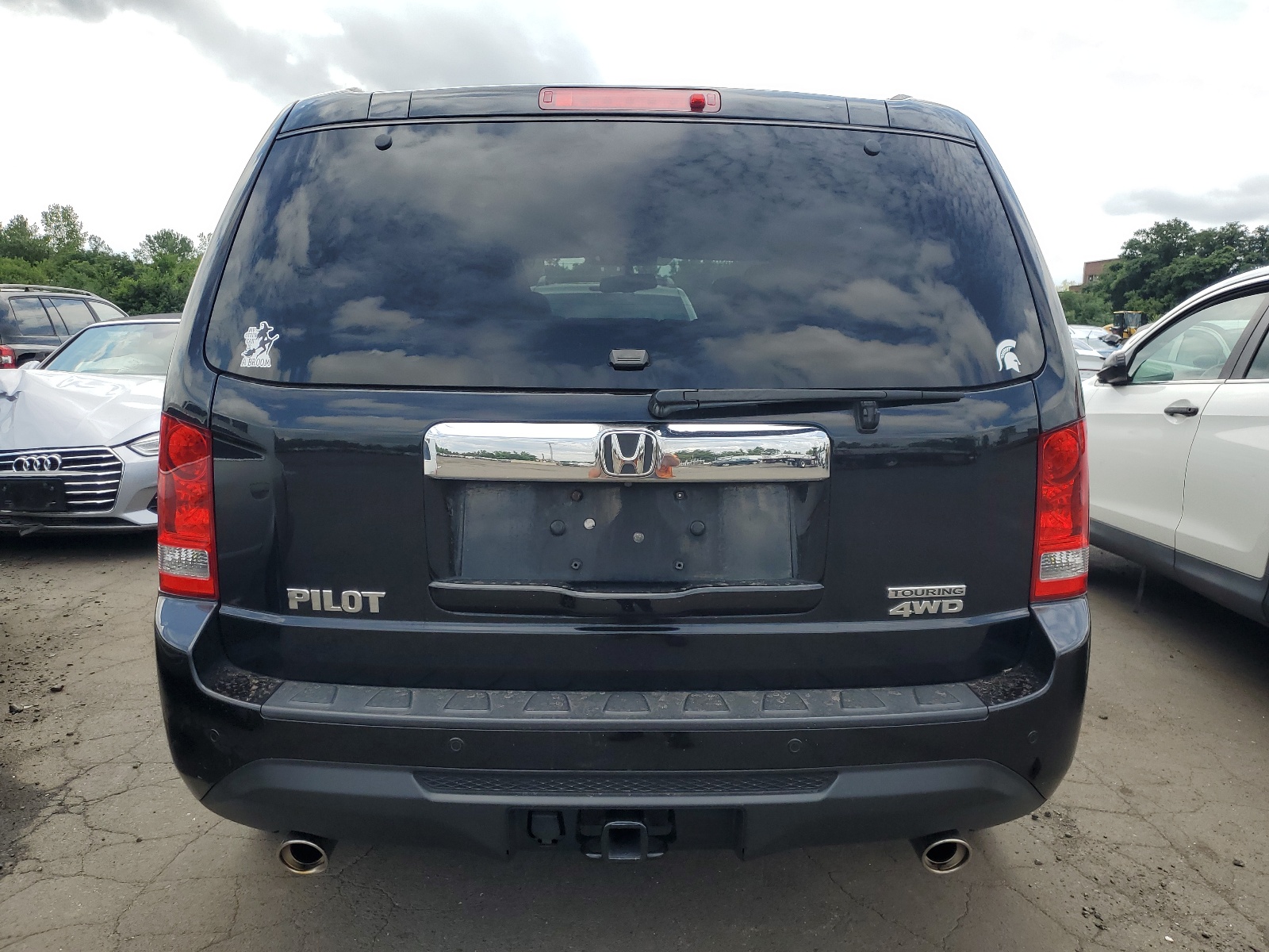 5FNYF4H99EB052960 2014 Honda Pilot Touring