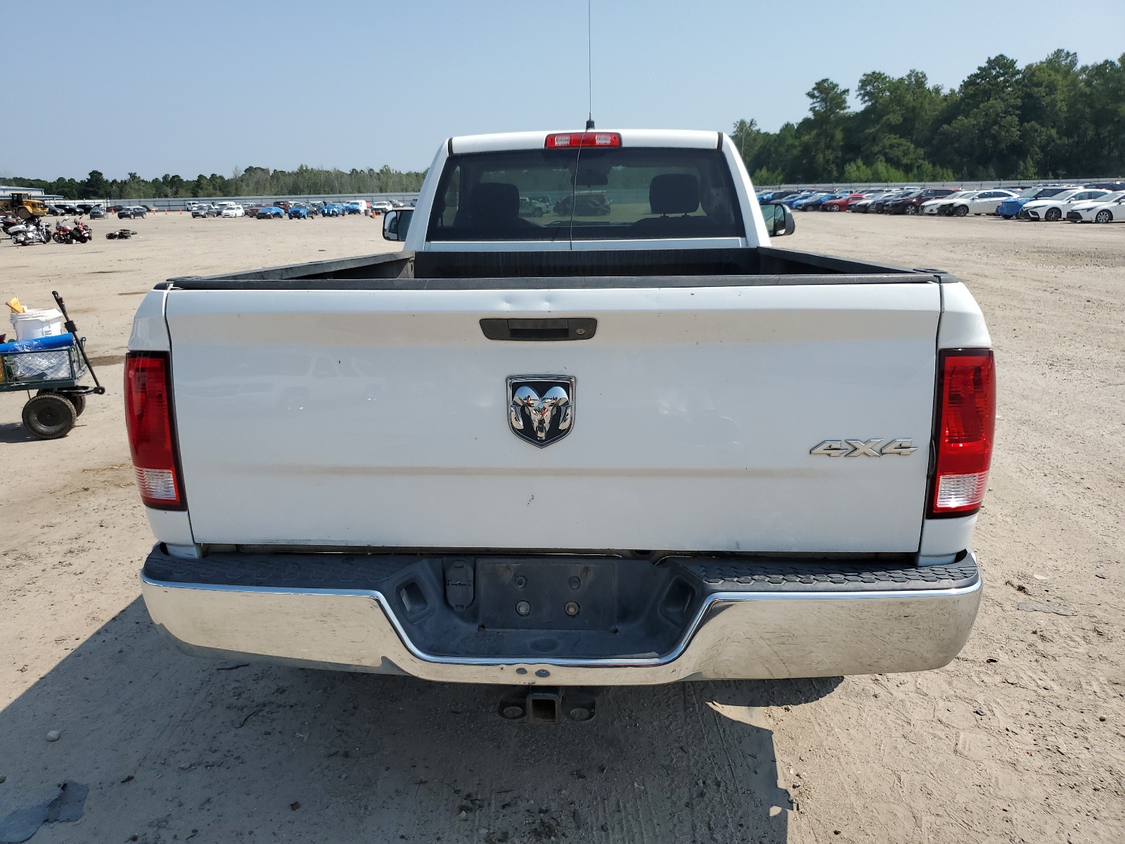 2015 Ram 1500 St vin: 3C6JR7DM8FG637956