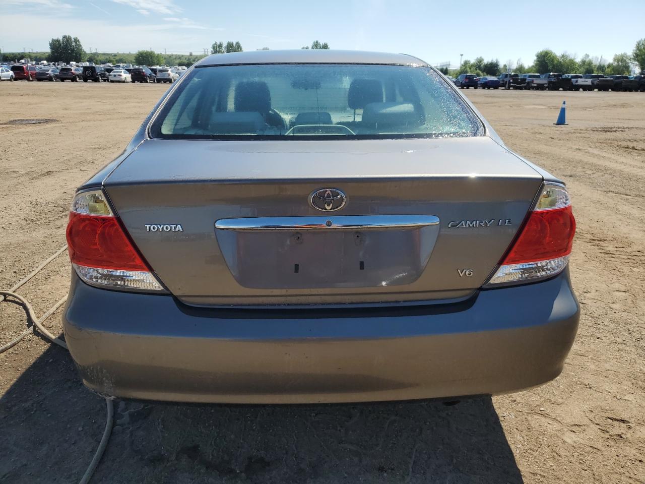 2005 Toyota Camry Le VIN: 4T1BF32K55U591431 Lot: 62038984