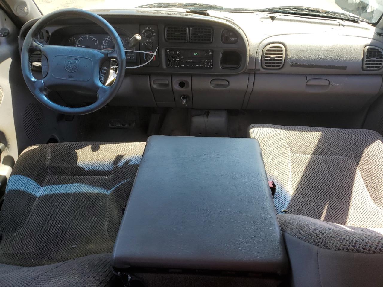 2000 Dodge Ram 1500 VIN: 3B7HC13Z9YG151629 Lot: 61378664