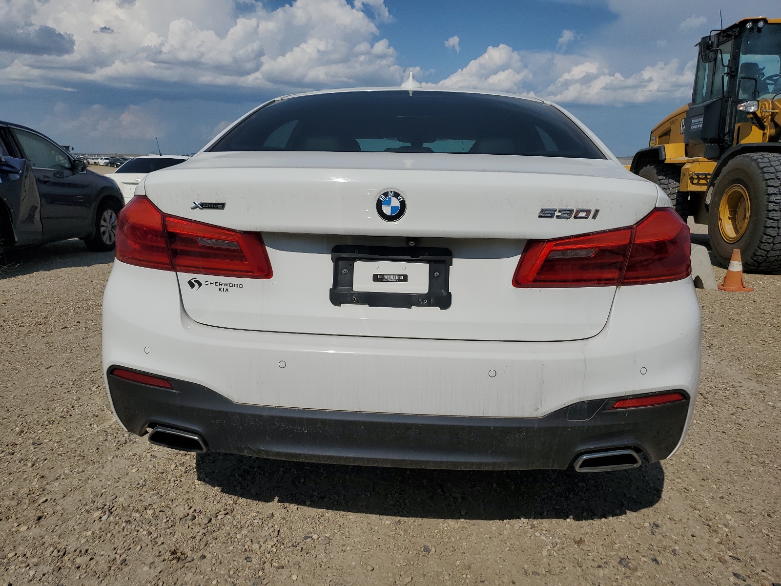 WBAJA7C52JG908814 2018 BMW 530 Xi