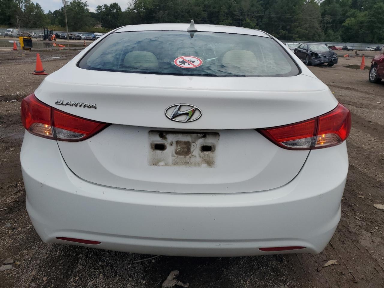 2013 Hyundai Elantra Gls VIN: 5NPDH4AE8DH185600 Lot: 63706404
