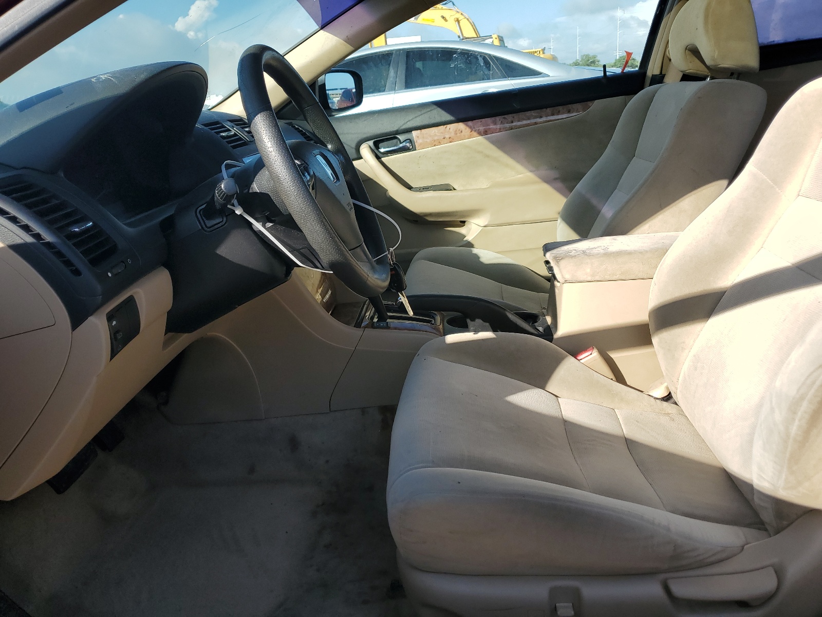 1HGCM72574A014739 2004 Honda Accord Ex