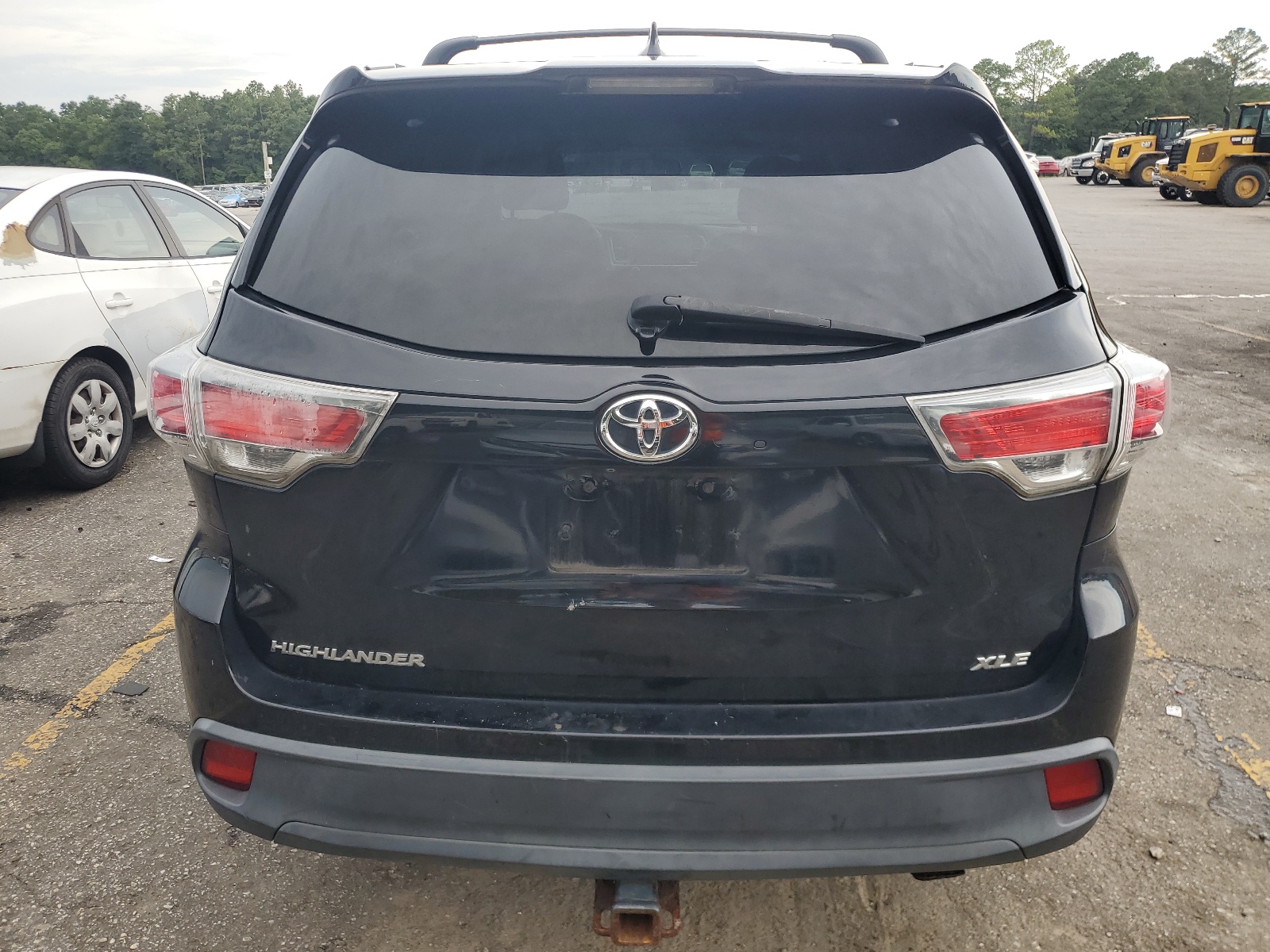 5TDKKRFH0FS073573 2015 Toyota Highlander Xle