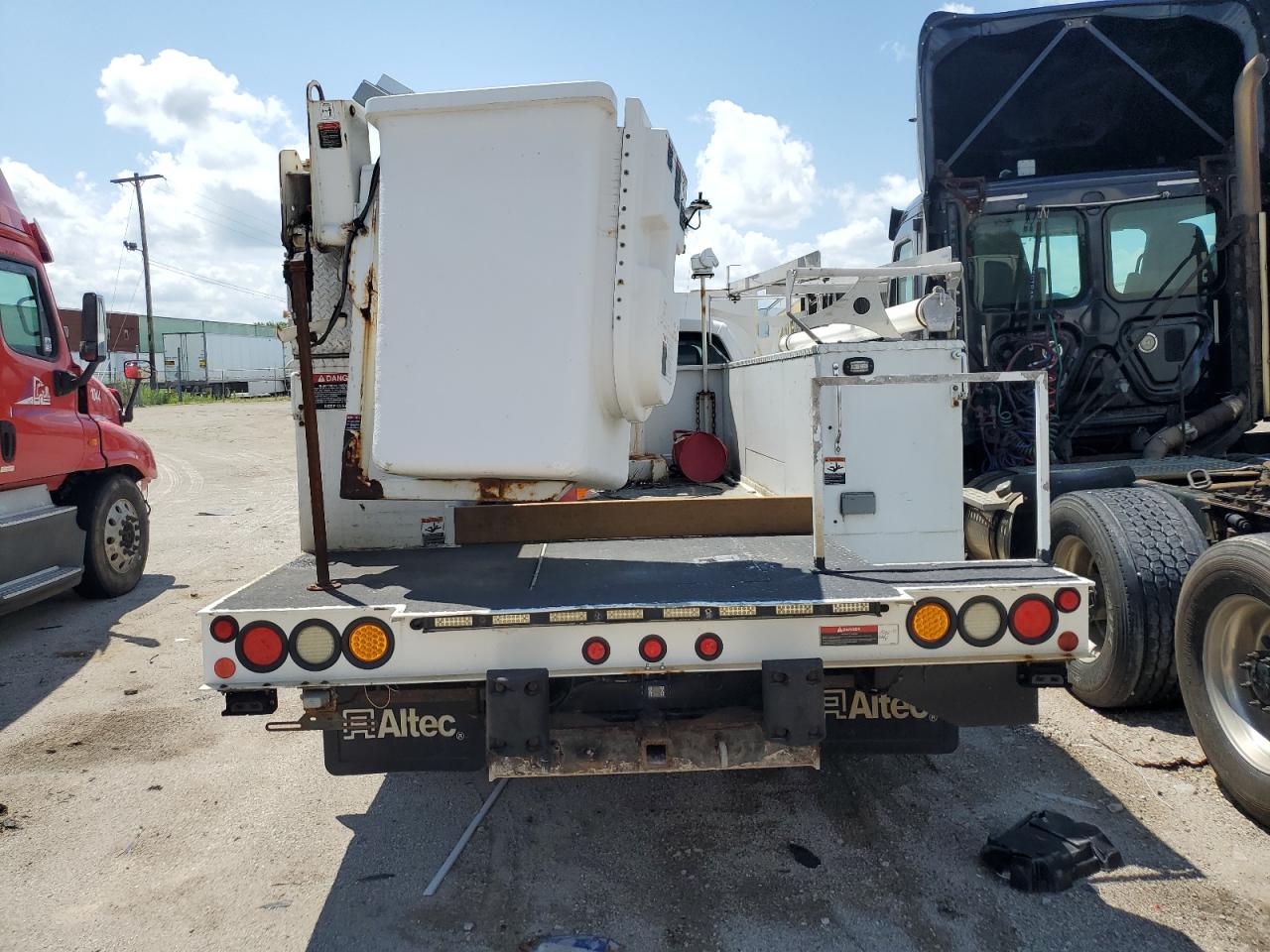 2014 Ford F450 Super Duty VIN: 1FDUF4GT0EEA94474 Lot: 63363424