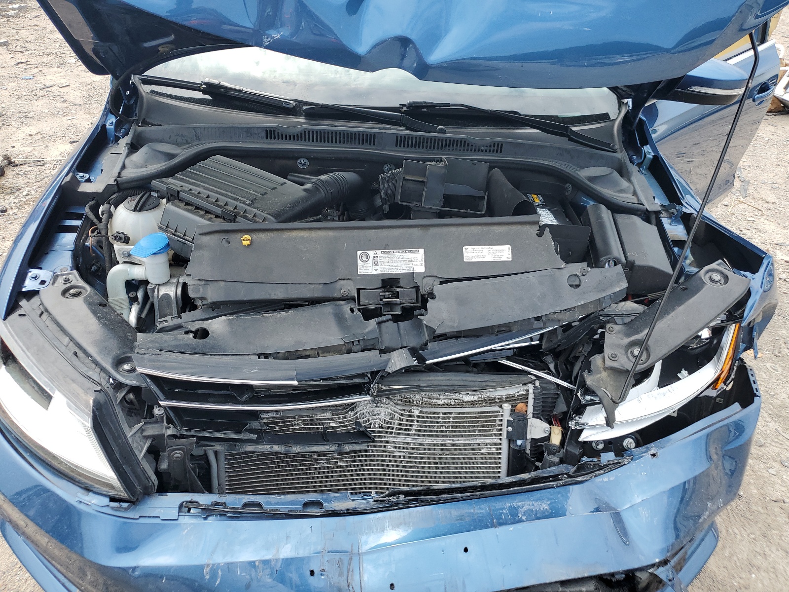 3VWDB7AJ1HM315990 2017 Volkswagen Jetta Se