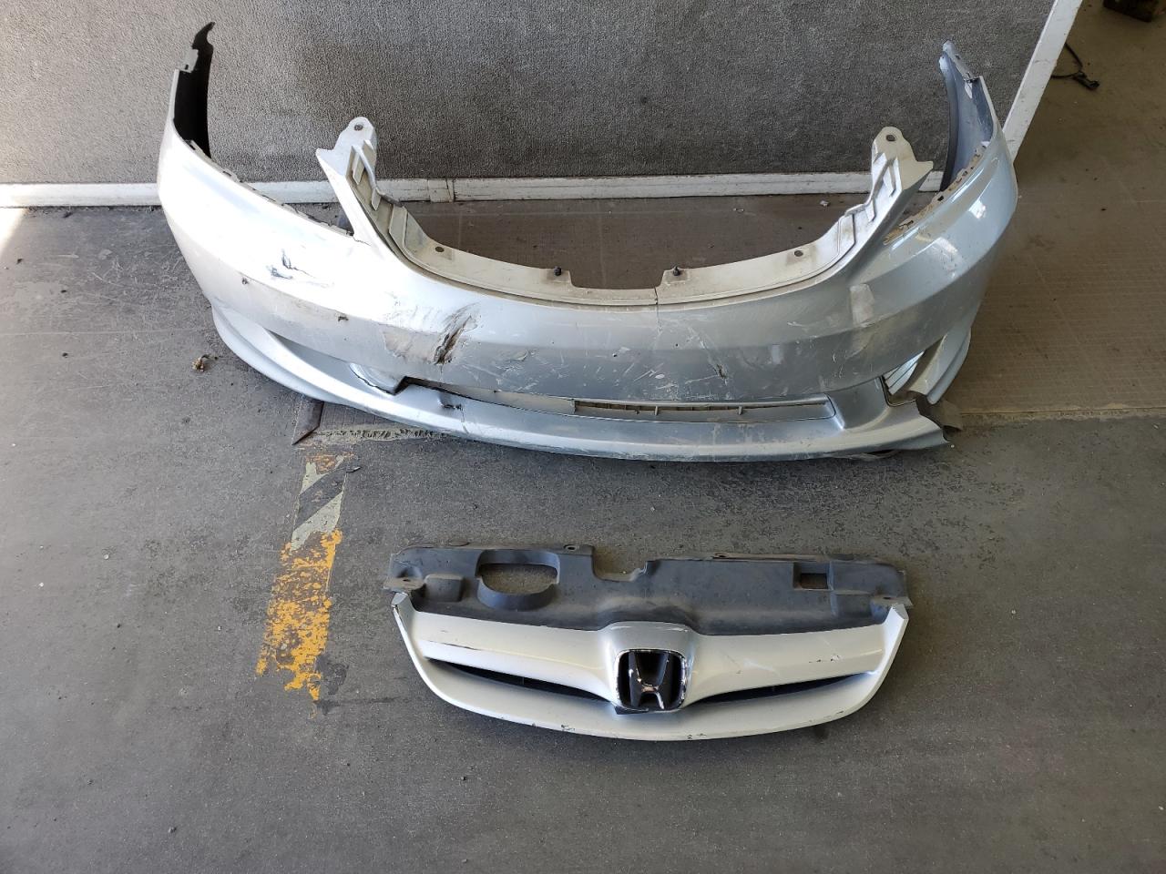 2004 Honda Civic Dx Vp VIN: 2HGES16384H587008 Lot: 62830204