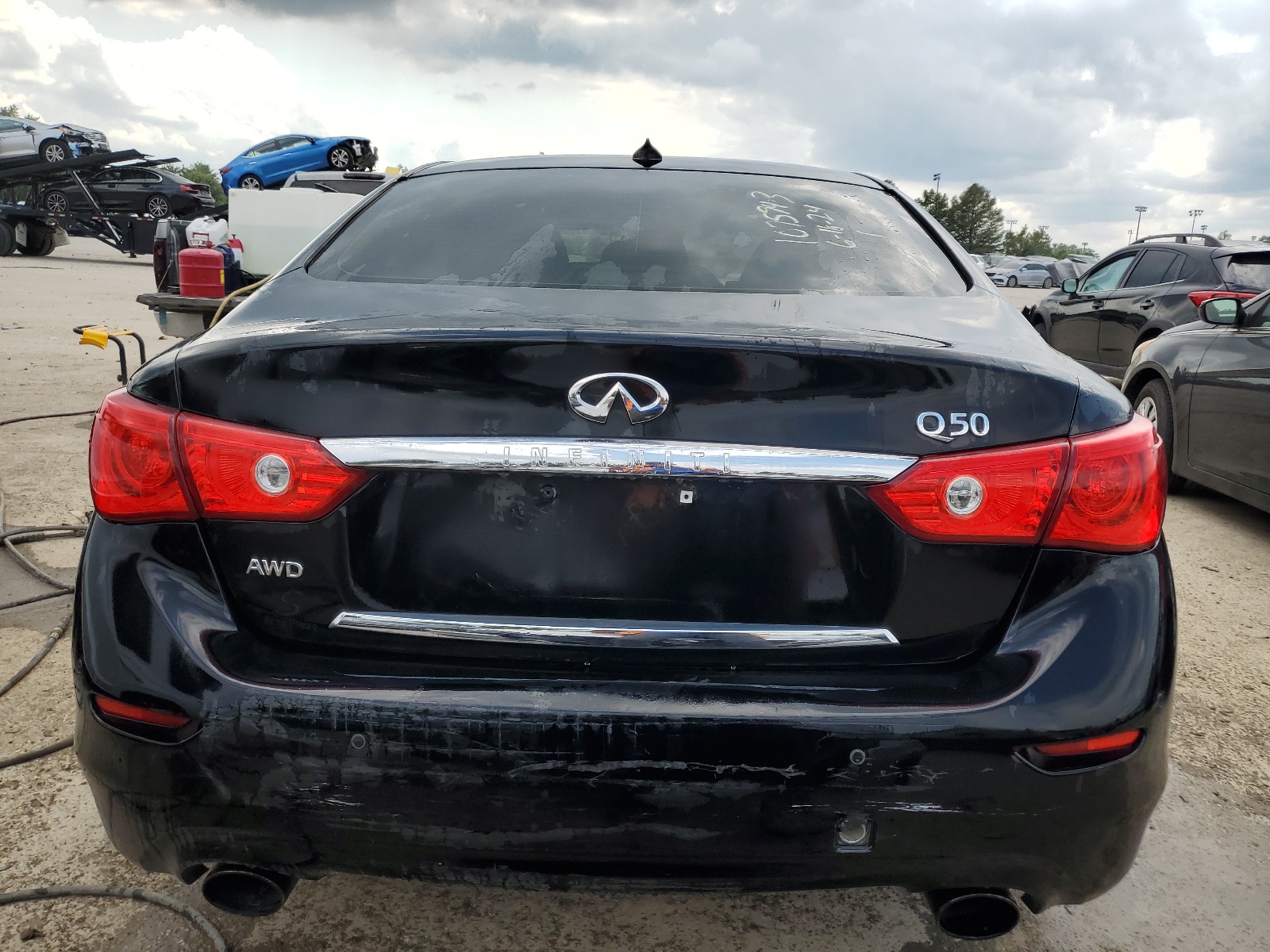 JN1EV7ARXHM835821 2017 Infiniti Q50 Premium