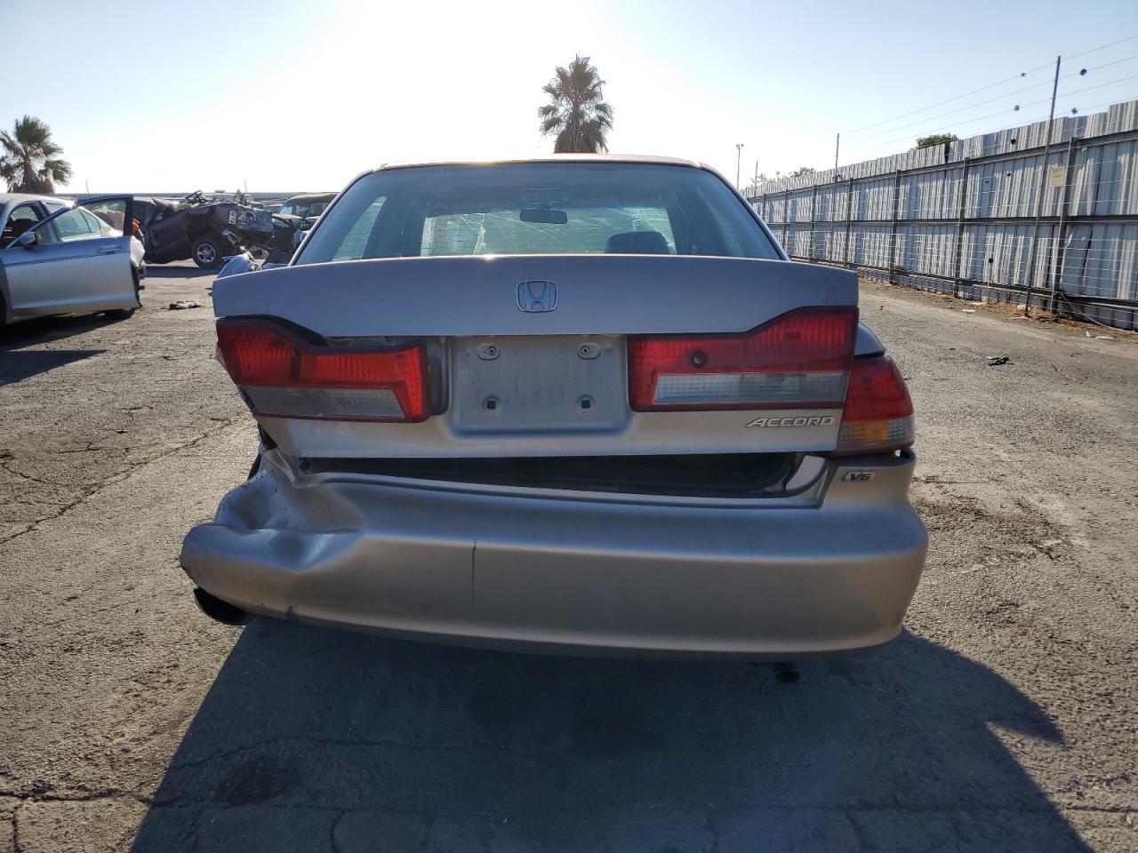 2001 Honda Accord Ex VIN: 1HGCG16501A016598 Lot: 64807574