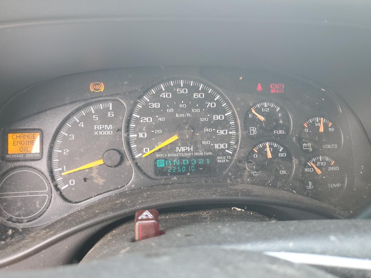 2001 Chevrolet Tahoe C1500 VIN: 1GNEC13T61R141524 Lot: 63508704