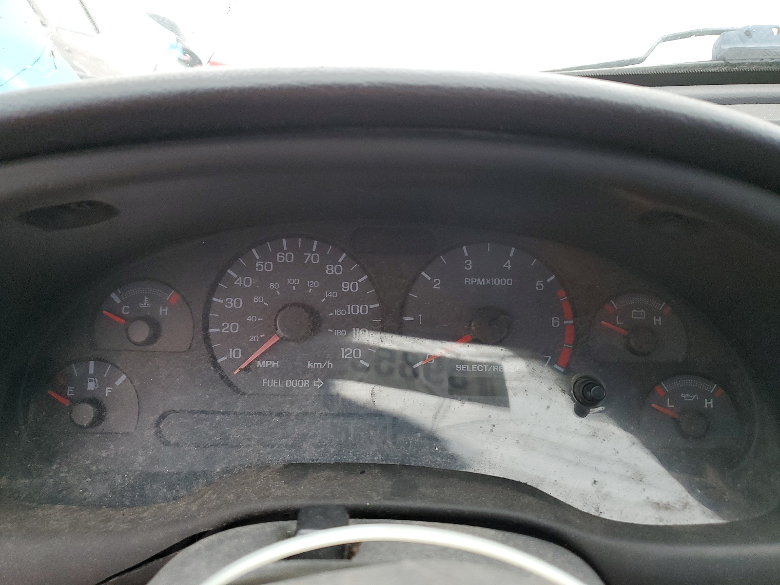 1FAFP4045YF185855 2000 Ford Mustang