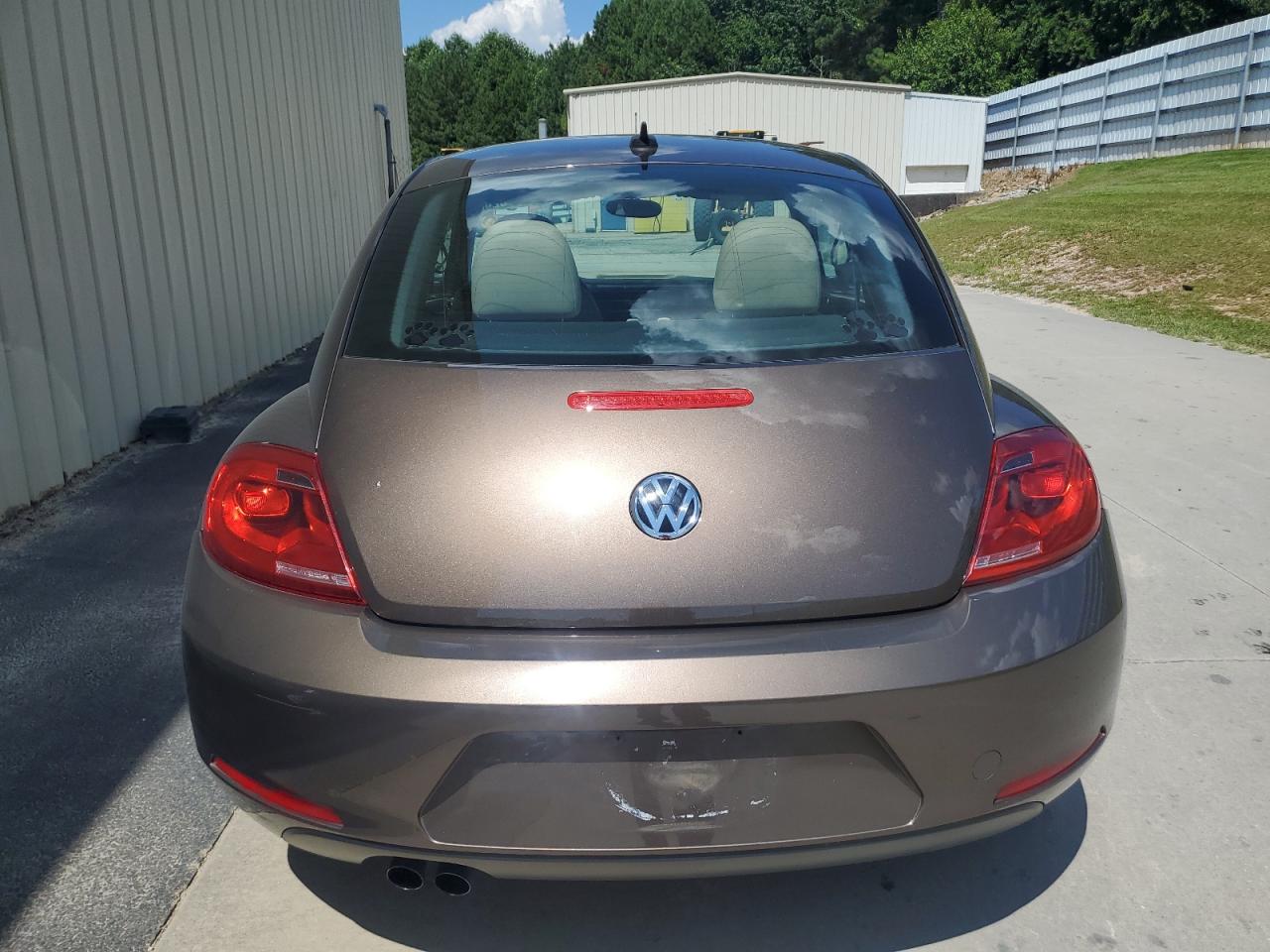 2015 Volkswagen Beetle 1.8T VIN: 3VWJ17AT7FM637960 Lot: 63076524