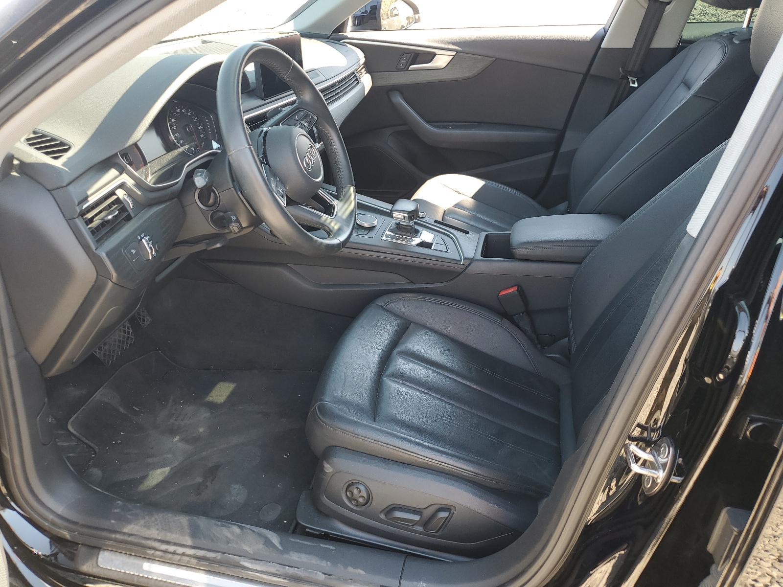 WAUGMAF45KN018404 2019 Audi A4 Premium