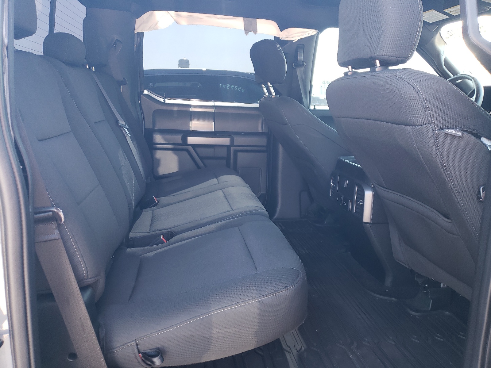 1FTFW1E59KFB35450 2019 Ford F150 Supercrew