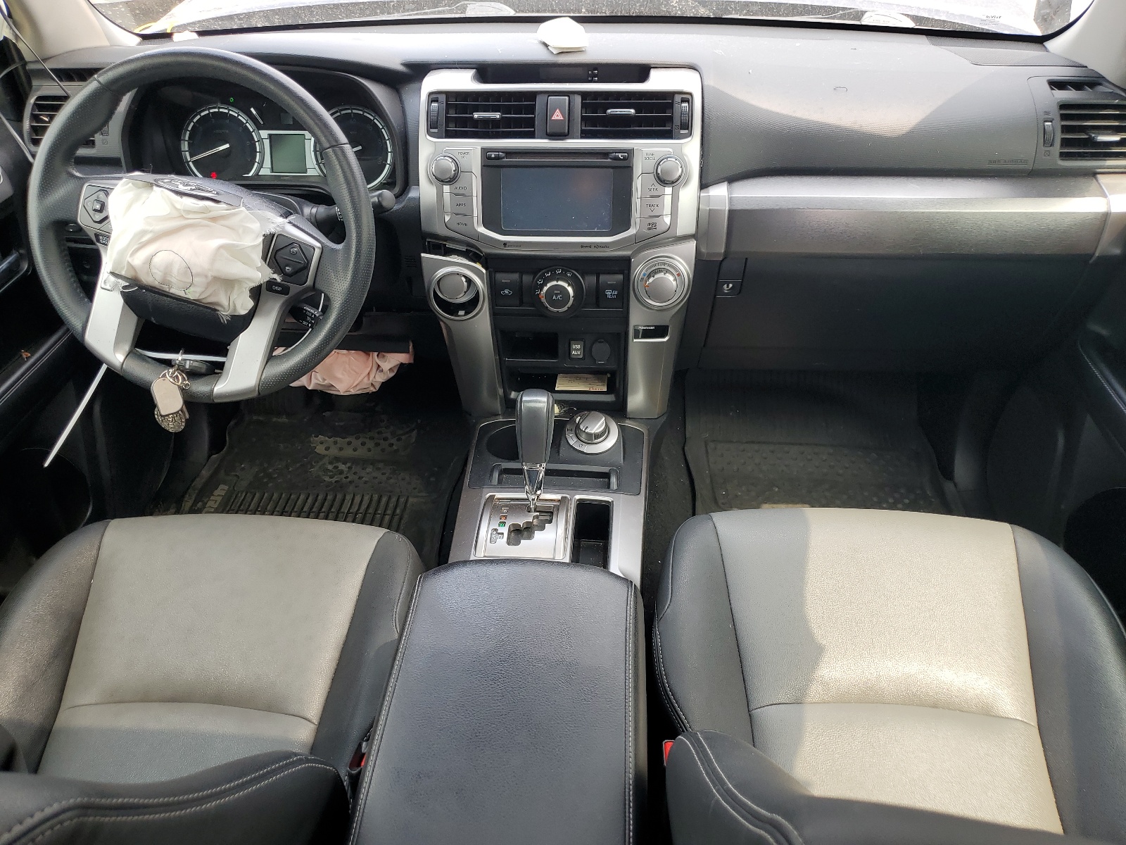 JTEBU5JR8K5670825 2019 Toyota 4Runner Sr5