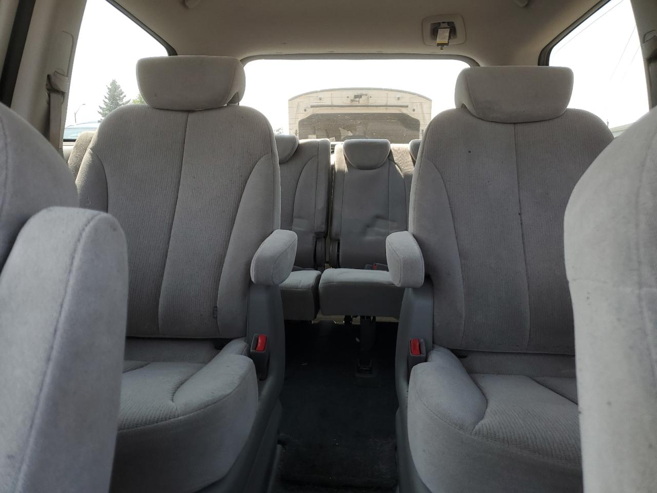 2008 Kia Sedona Ex VIN: KNDMB233X86259827 Lot: 63835014