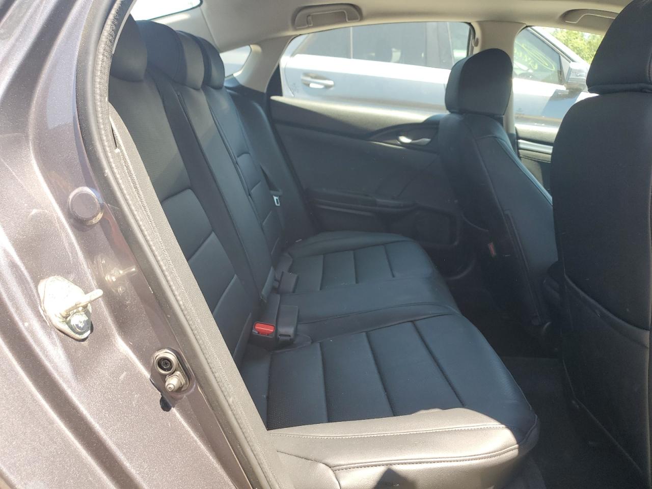 19XFC1F38GE204068 2016 Honda Civic Ex