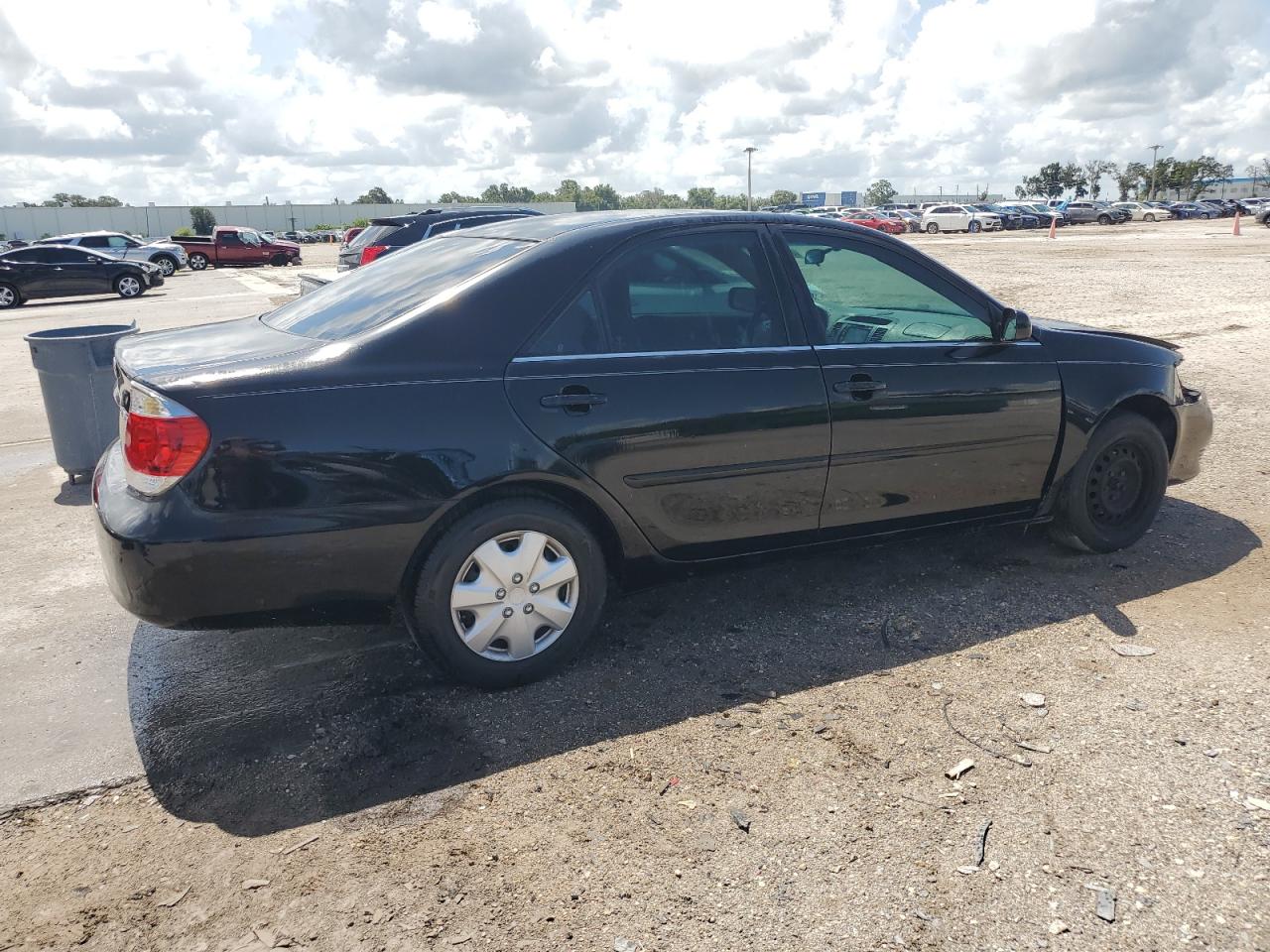 2005 Toyota Camry Le VIN: 4T1BE32K75U593331 Lot: 62934274