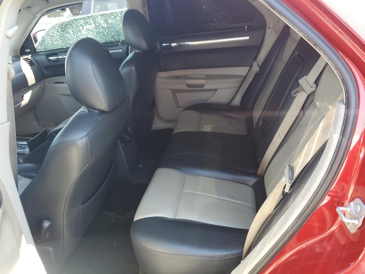 2007 Chrysler 300 Touring VIN: 2C3KA53G57H702935 Lot: 61895964