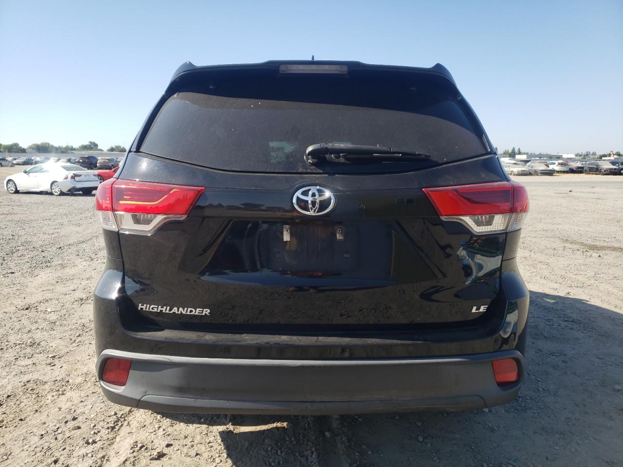 2017 Toyota Highlander Le VIN: 5TDZZRFH3HS218327 Lot: 62175514