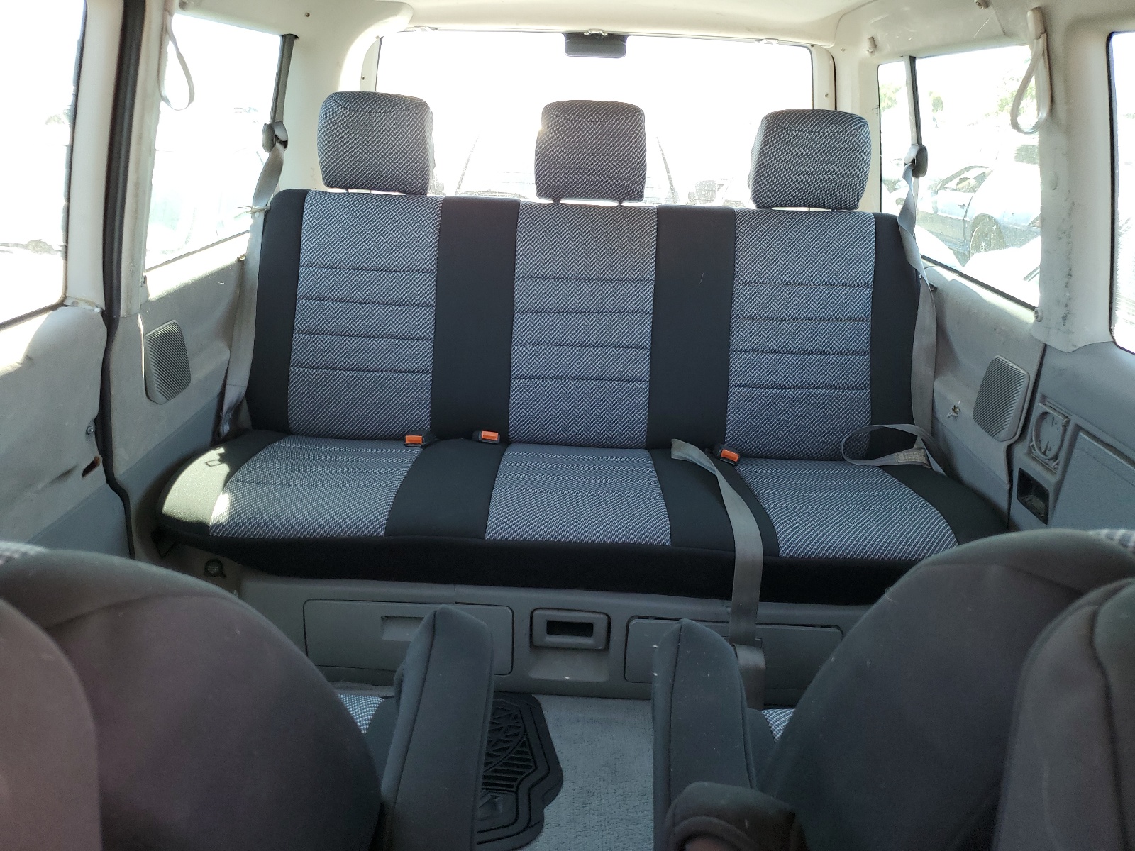 WV2MB47083H034509 2003 Volkswagen Eurovan Mv