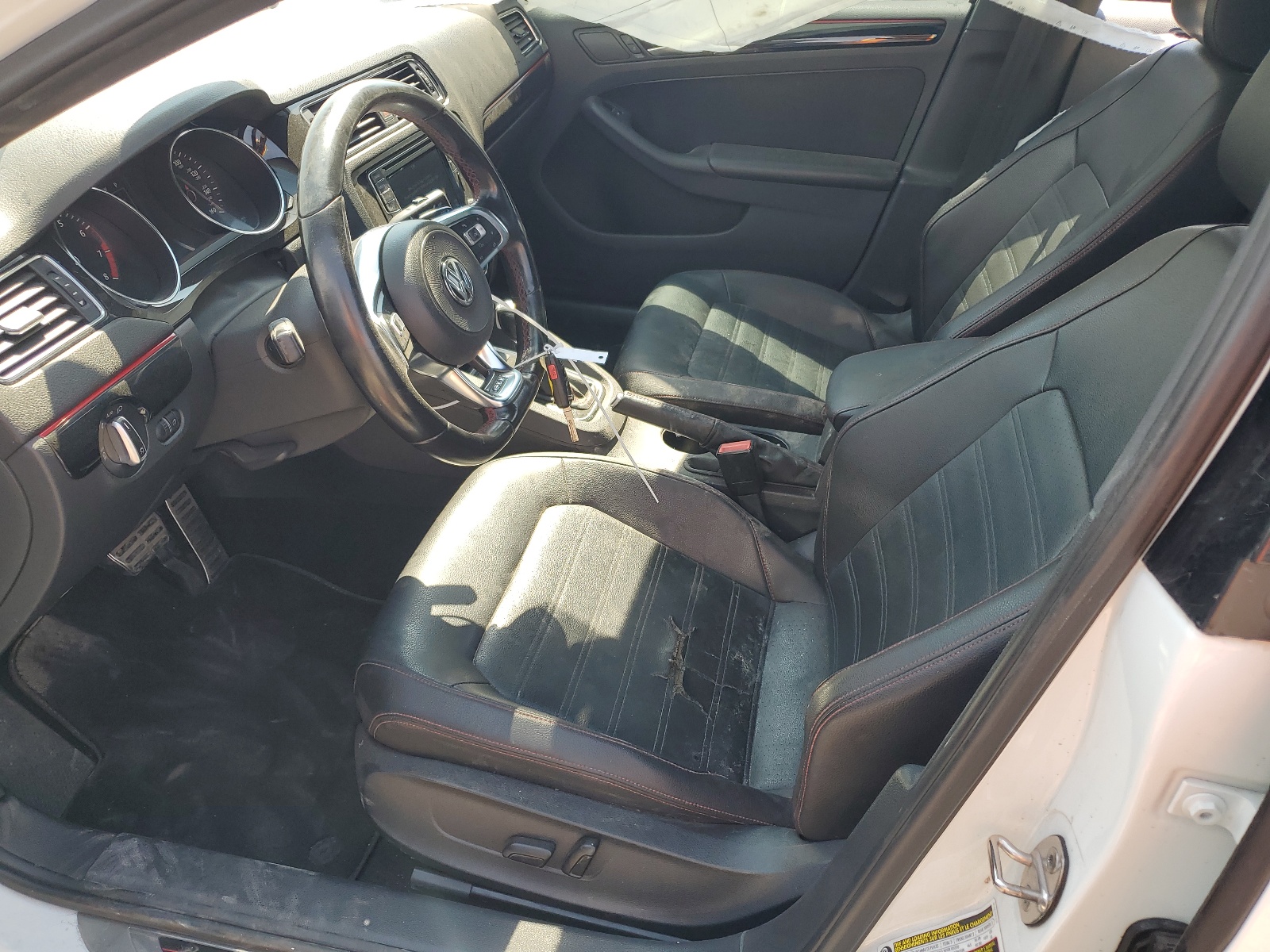 3VW4T7AJ9HM214256 2017 Volkswagen Jetta Gli