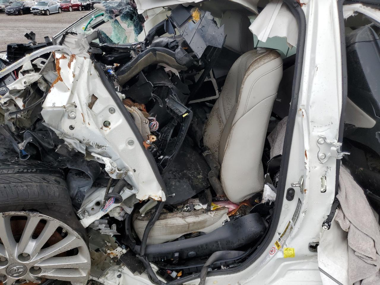 2015 Toyota Avalon - Image 7