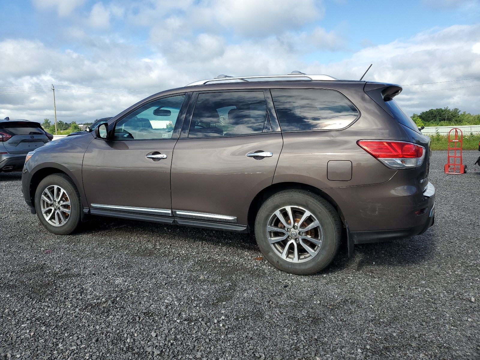 2015 Nissan Pathfinder S vin: 5N1AR2MM6FC618252