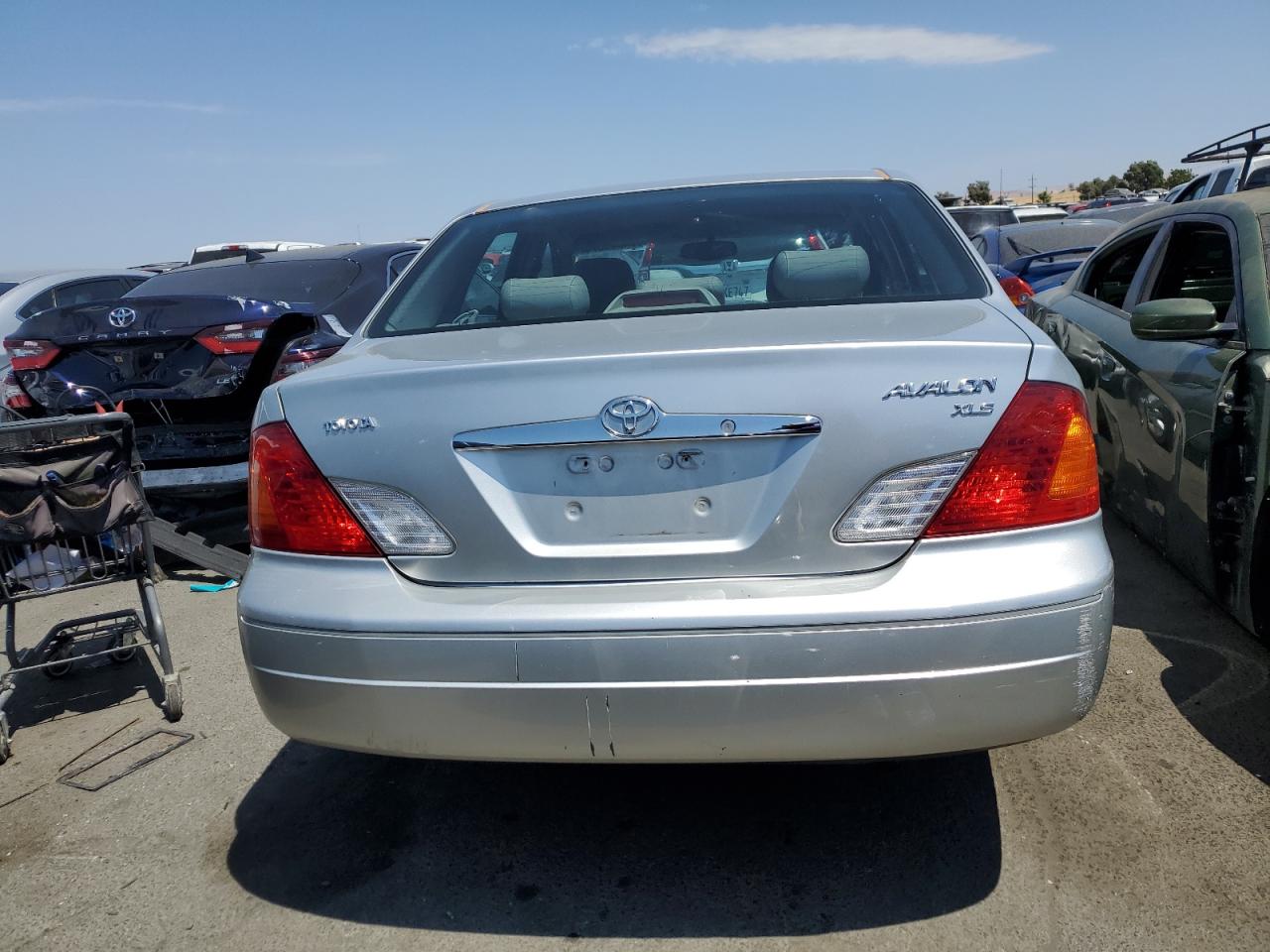 2000 Toyota Avalon Xl VIN: 4T1BF28BXYU027344 Lot: 64509374