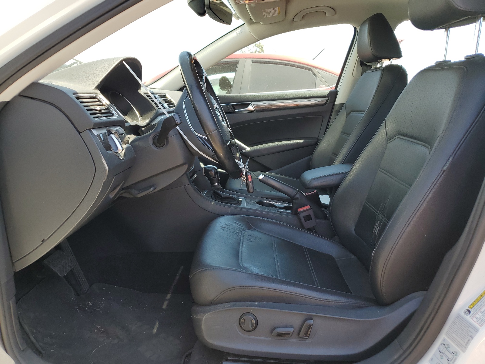 1VWGT7A33HC077167 2017 Volkswagen Passat Se