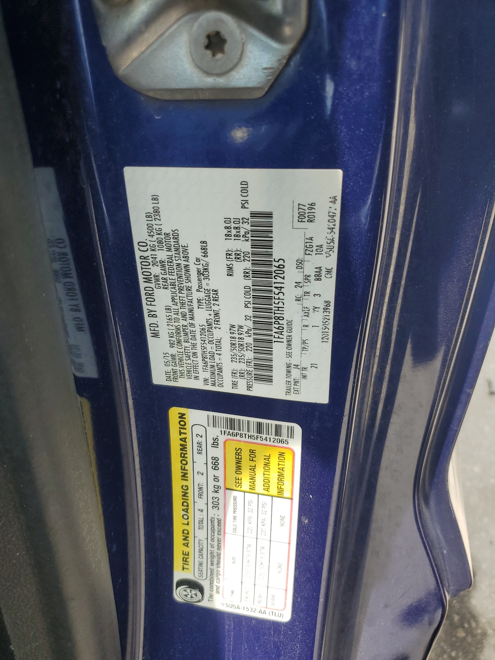 1FA6P8TH5F5412065 2015 Ford Mustang