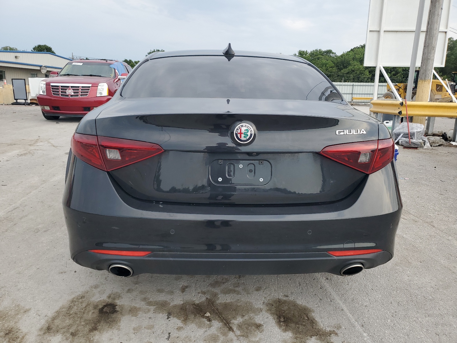 2018 Alfa Romeo Giulia Ti vin: ZARFAECN4J7564437